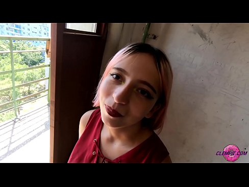 ❤️ Student Sensual Sucks a Stranger in the Outback - Cum On His Face Bella porno à noi ﹏